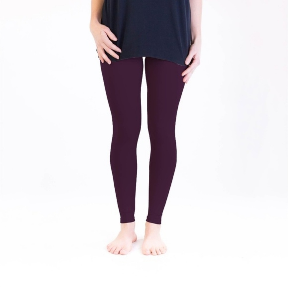 Purple leggings by Agnes & Dora